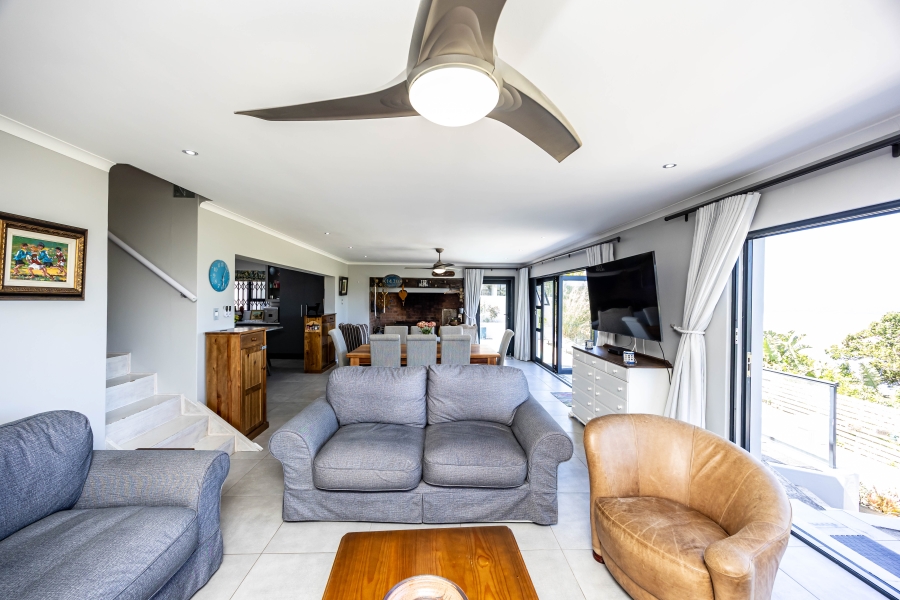 7 Bedroom Property for Sale in Cintsa East Eastern Cape